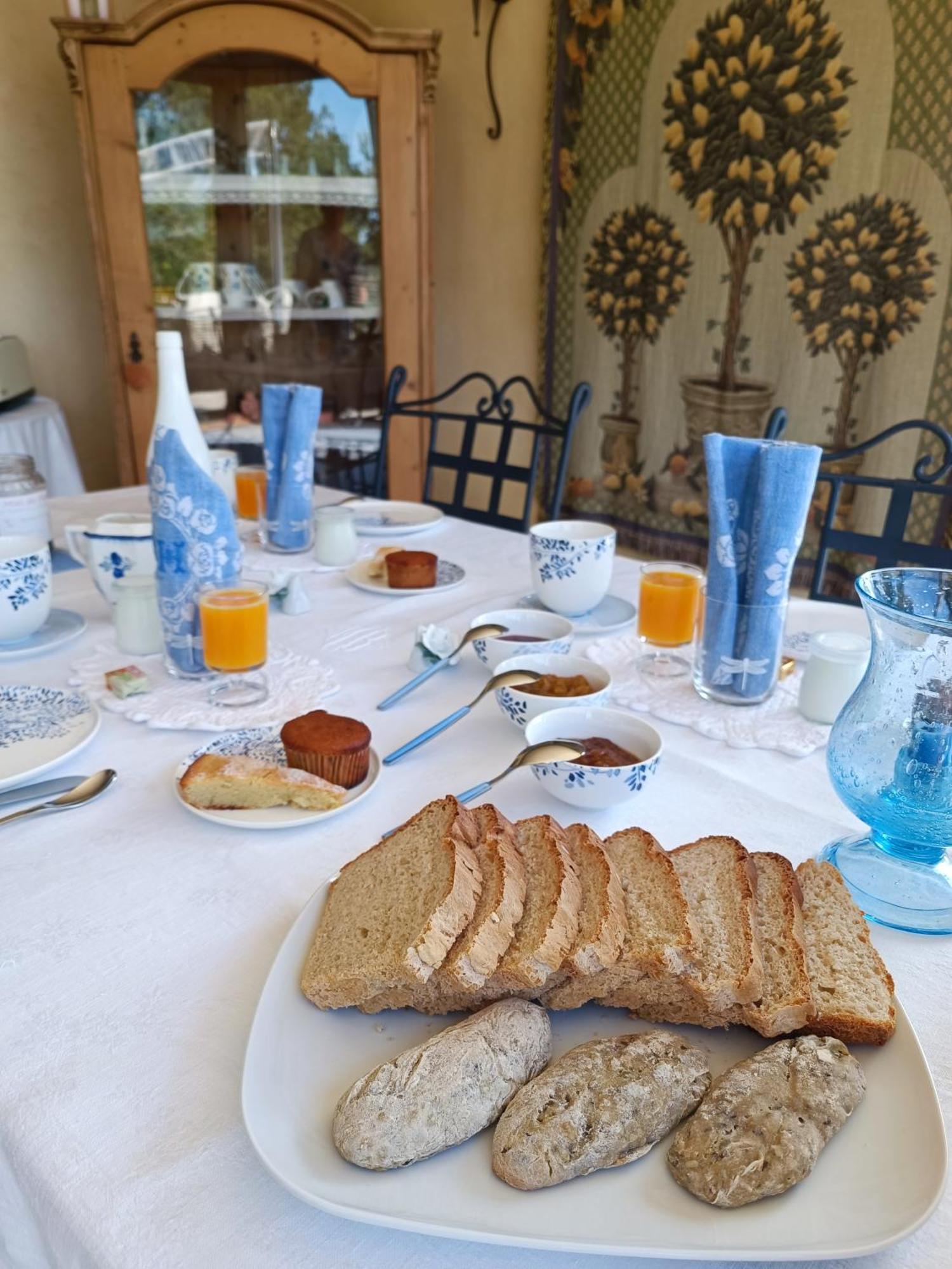 Bed and Breakfast O Tilia D'Azur Roquefort-les-Pins Zewnętrze zdjęcie